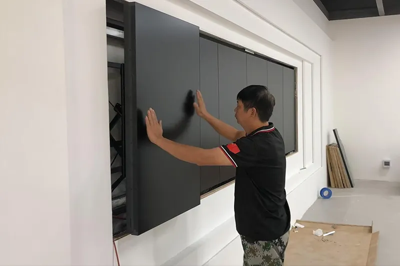 LED ディスプレイ マウントの取り付けプロセス