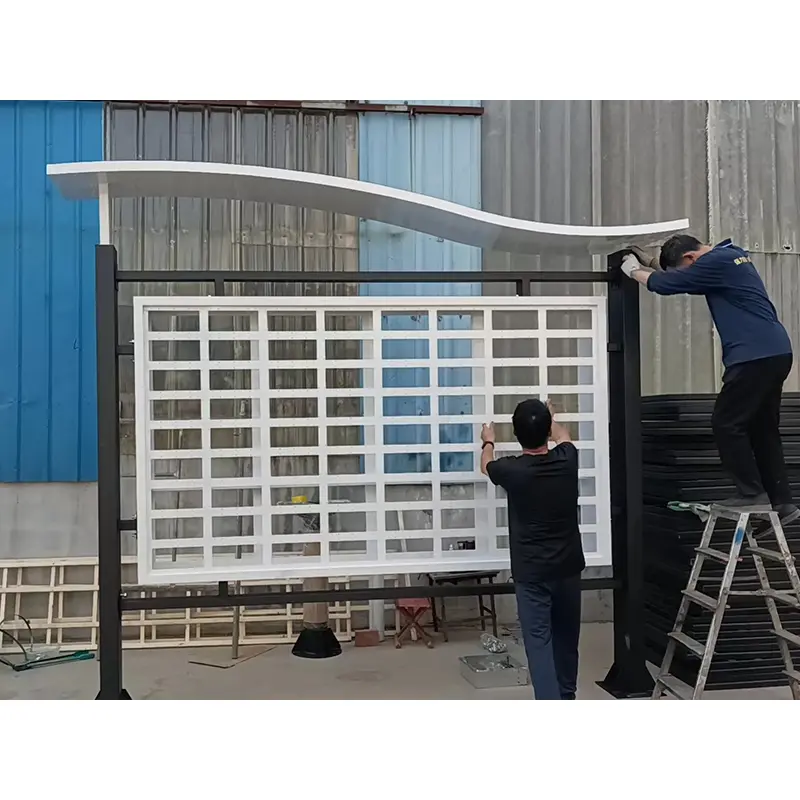 直立柱付き一体型屋外キャビネット